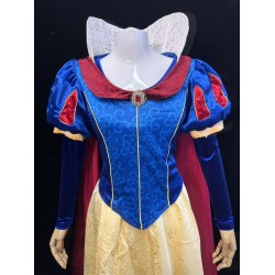 P137C SNOW WHITE corset only cape is optional